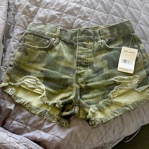 Free people Good Vibrations camo shorts